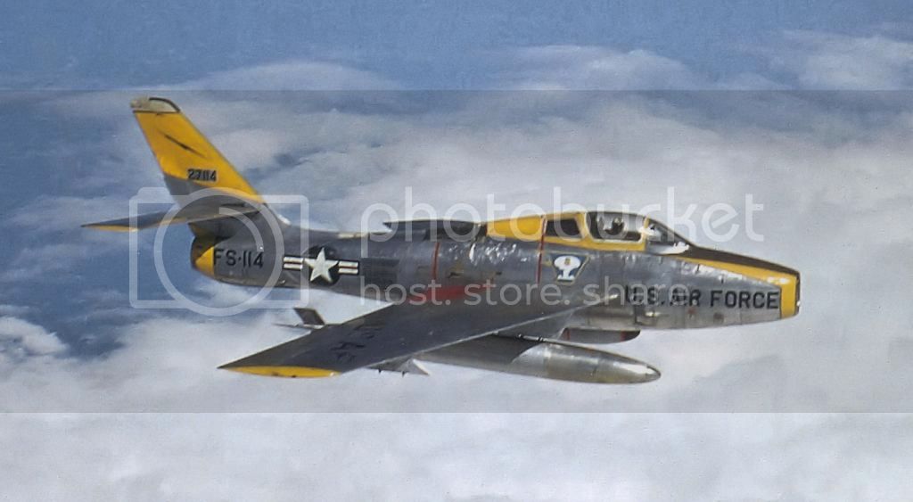  photo 92d_Tactical_Fighter_Squadron_-_Republic_F-84F-45-RE_Thunderstreak_-_52-7114_zps46b31b6e.jpg