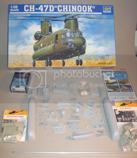 Replica CH47 Chinook Window Wpn with M240D LRE35167 Live Resin 1/35 Scale 